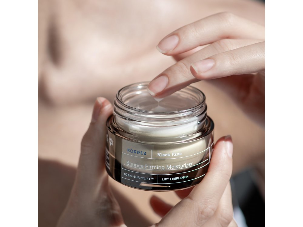 Korres Μαύρη Πεύκη 4D , Κρέμα Ημέρας Σύσφιγξη & Lifting για Ξηρές & Πολύ Ξηρές Επιδερμίδες, 40ml