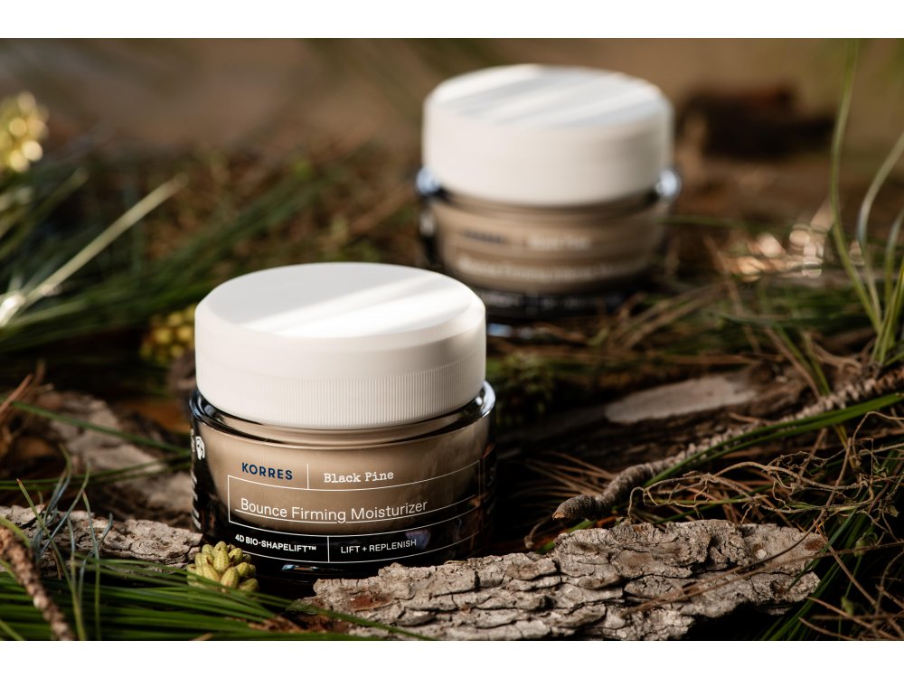 Korres Μαύρη Πεύκη 4D , Κρέμα Ημέρας Σύσφιγξη & Lifting για Ξηρές & Πολύ Ξηρές Επιδερμίδες, 40ml