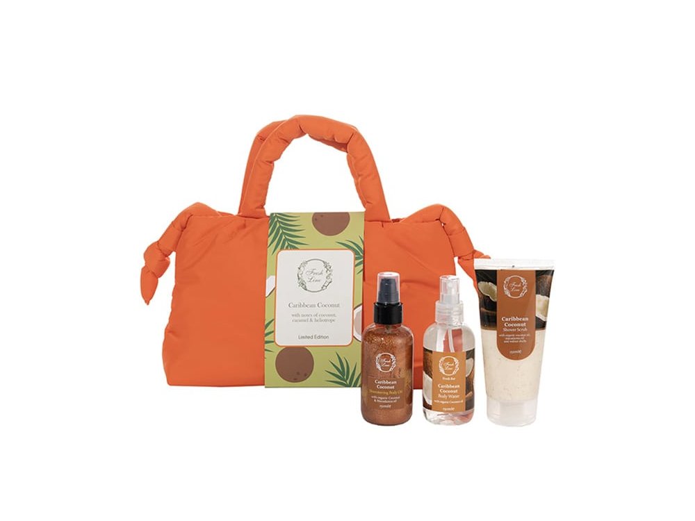 Fresh Line Caribbean Coconut Promo με Caribbean Coconut Shower Scrub Αφρόλουτρο Απολέπισης, 150ml, Shimmering Body Oil Ξηρό Λάδι Σώματος, 150ml, Body Water Αρωματικό Νερό Σώματος, 150ml & Τσάντα, 1τεμ, 1σετ