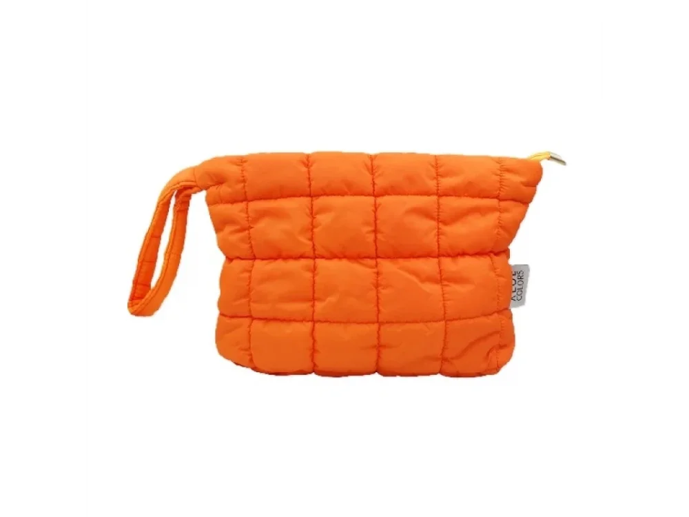 Aloe Colors PROMO 2025 Glow Skincare Bag με Milky Cloud Toner 200ml, Glow Drops Vitamin C Serum 50ml, Eye Patches 2τμχ & Δώρο Νεσεσέρ