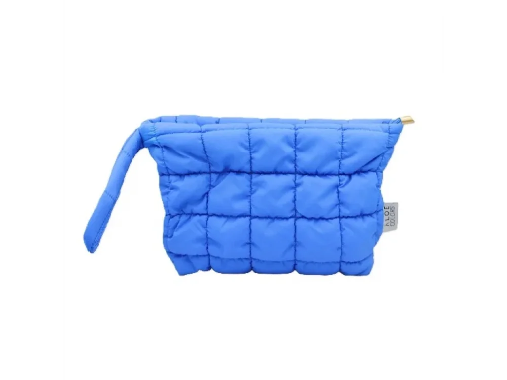 Aloe Colors PROMO 2025 Skincare Bag me Moisture Drops Serum Ενυδατικός Ορός Προσώπου 50ml & Milky Cloud Toner 200ml & Eye Patches 1 Ζεύγος & Δώρο Νεσεσέρ