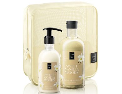 Lavish Care Sweet Vanilla Woods Body Care Bag Gift Set Περιποίησης Σώματος με Sweet Vanilla Woods Shower Gel Αφρόλουτρο, 500ml, Body Lotion Κρέμα Σώματος, 300ml & Δώρο Νεσεσέρ, 1σετ