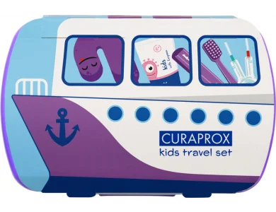 Curaprox Kids Travel Set για Παιδιά 6-12ετών με Παιδική Οδοντόβουρτσα, 1τεμ, Παιδική Οδοντόκρεμα, 10ml, Μεσοδόντια Βουρτσάκια (0.6mm & 0.7mm), 2τεμ & Δώρο Θήκη Μεταφοράς, 1τεμ, 1σετ
