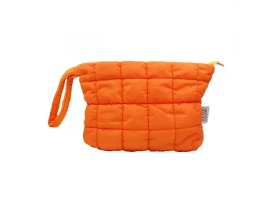 Aloe Colors PROMO 2025 Glow Skincare Bag με Milky Cloud Toner 200ml, Glow Drops Vitamin C Serum 50ml, Eye Patches 2τμχ & Δώρο Νεσεσέρ